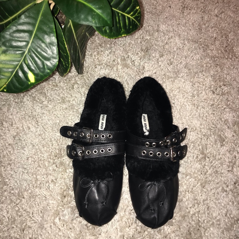 •Miu Miu• Ballet Leather Fur Trim Flats